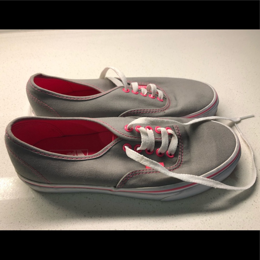 Vans women’s 9